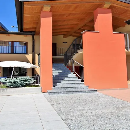 Sleeps 6 Pool * Musso
